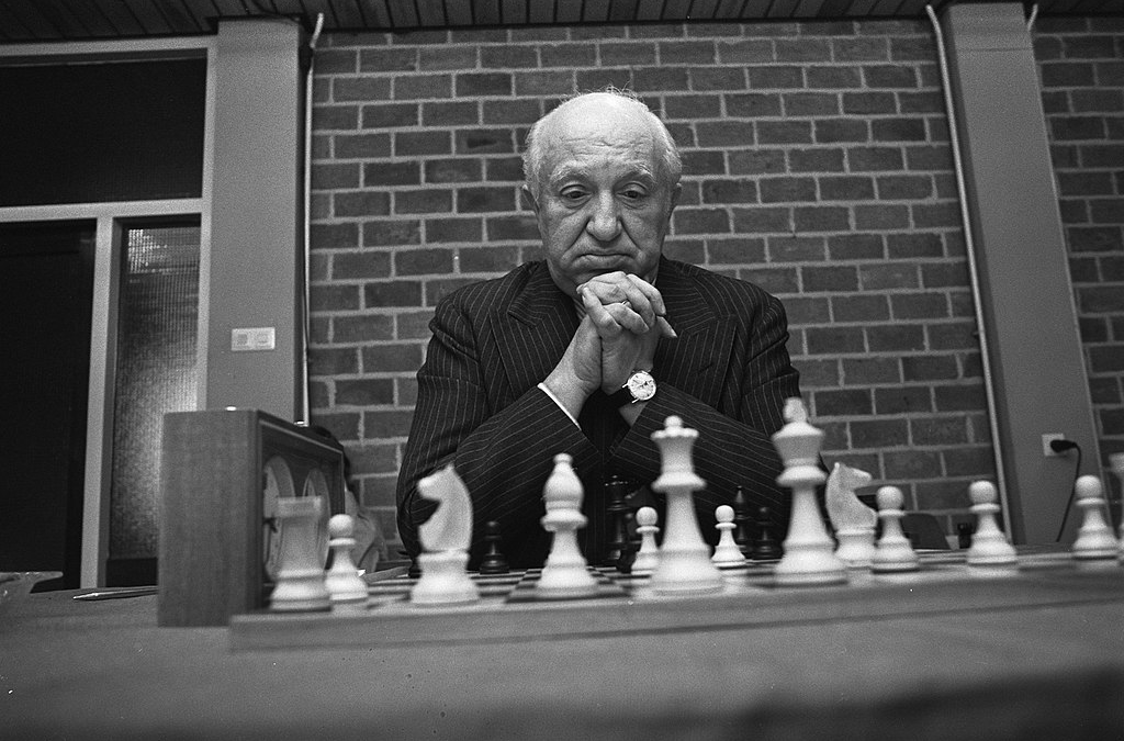 Campeones sin corona: Miguel Najdorf. Por José Gascón Márquez