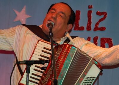 Mejía Godoy, Carlos (1943)